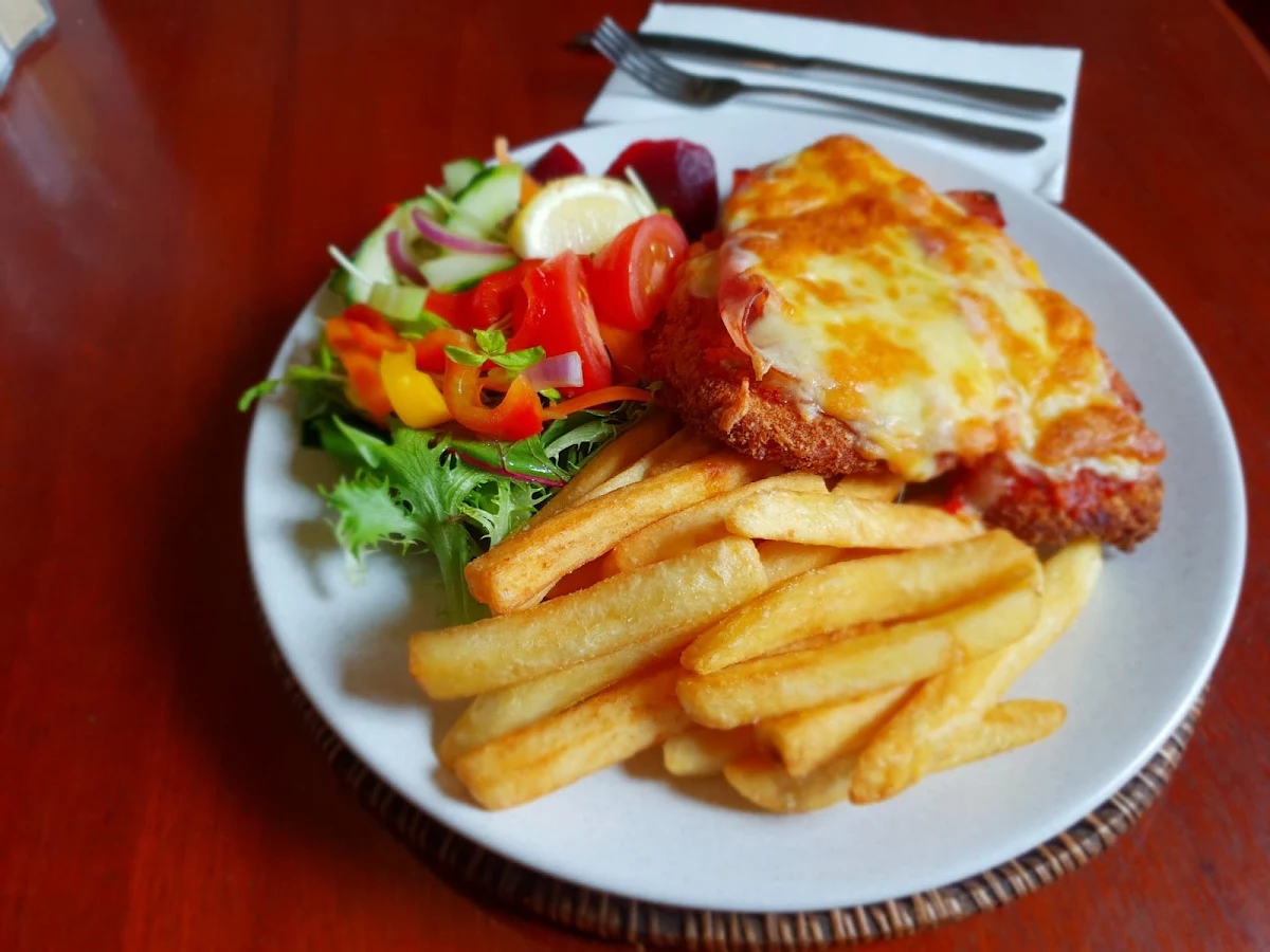 Highlights, Carrick Inn Hotel
