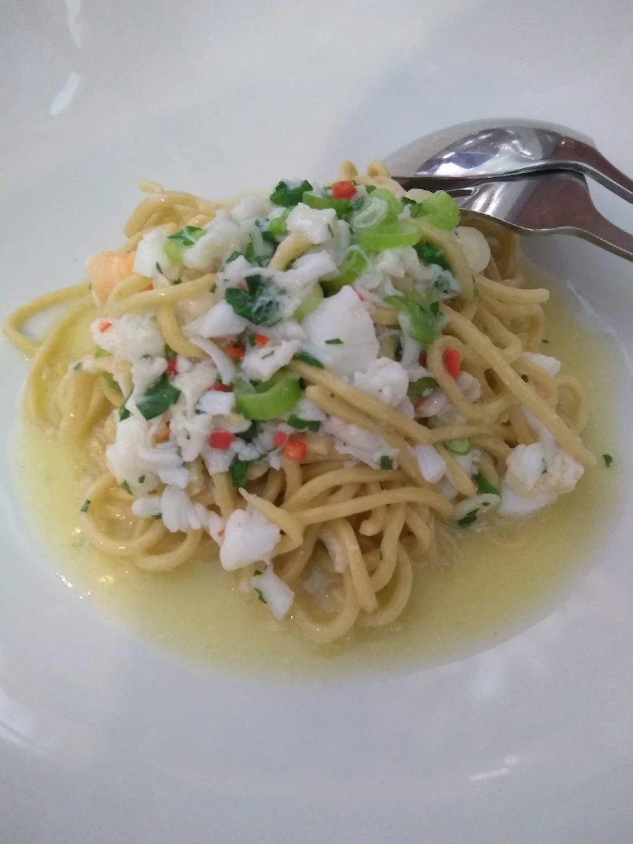 Butter Garlic Crab Spaghetti