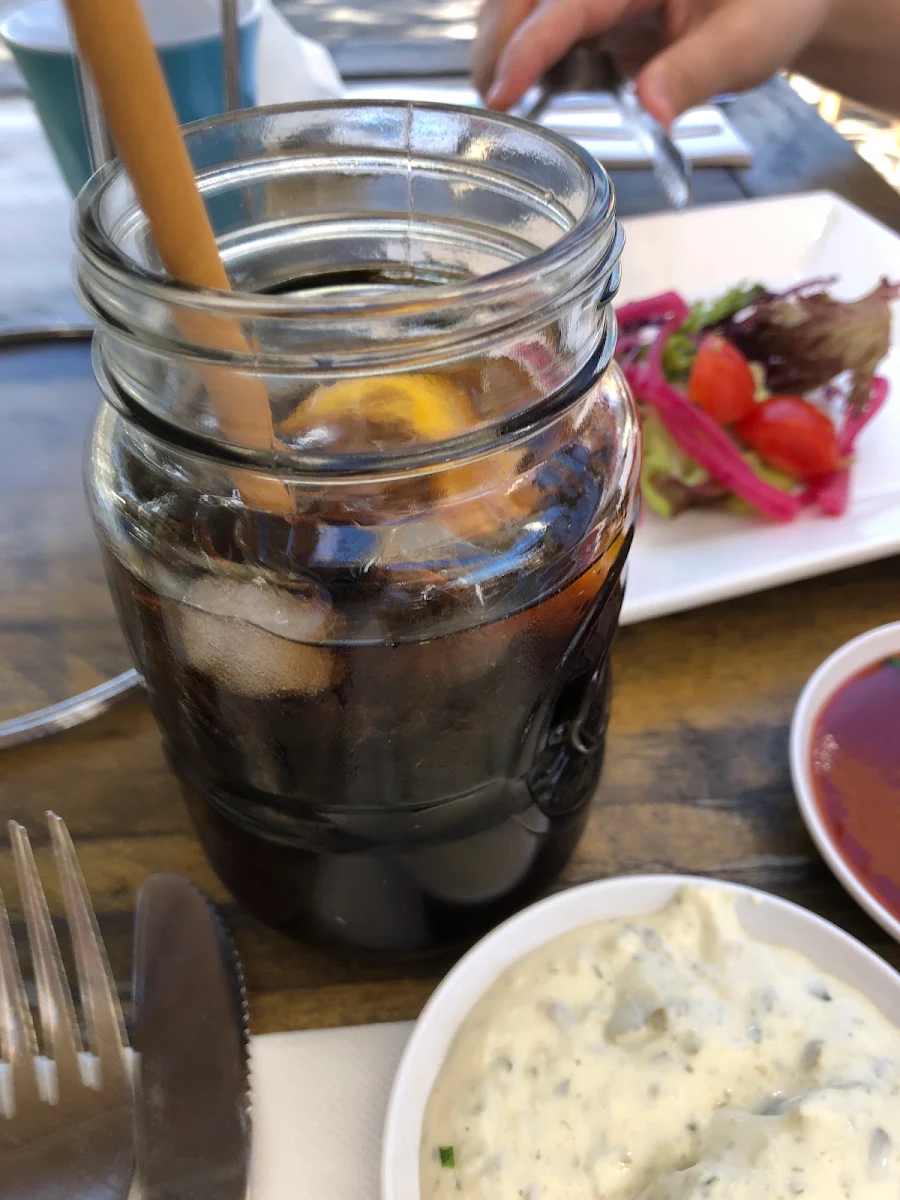 Coke Products, Piccola baia