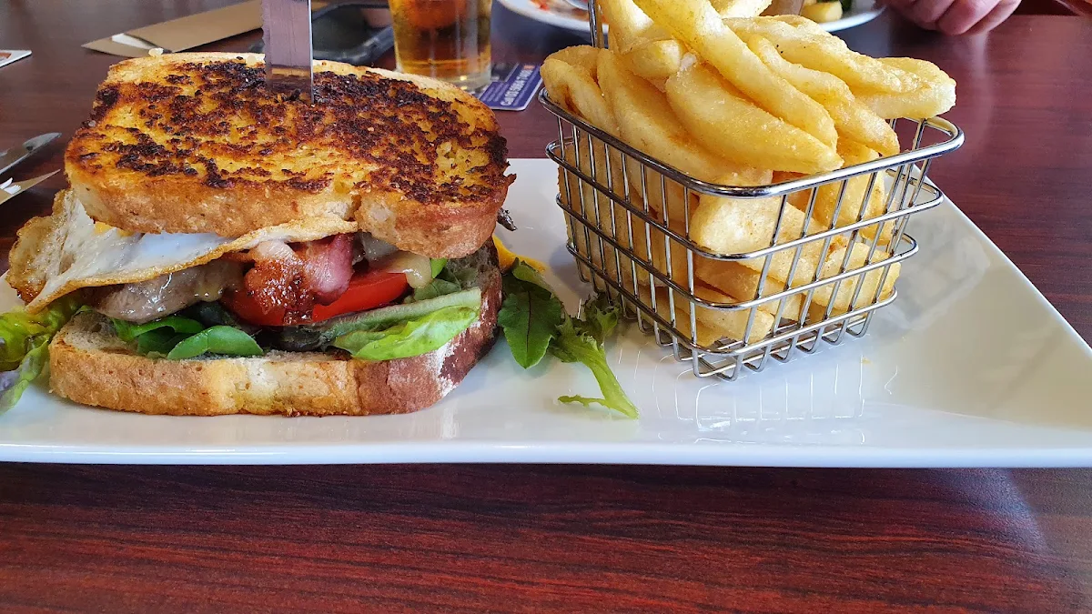 Highlights, Bairs Otago Hotel