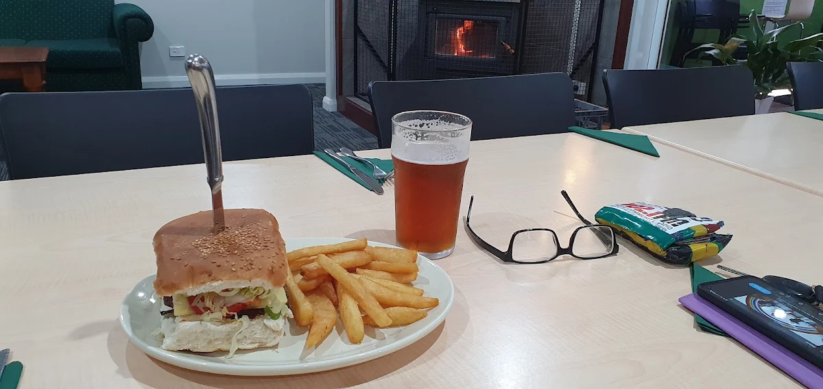 Lamb Burger, Quinninup Tavern