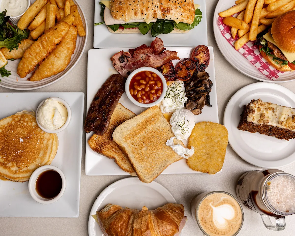 Highlights, The Honey Bee Cafe