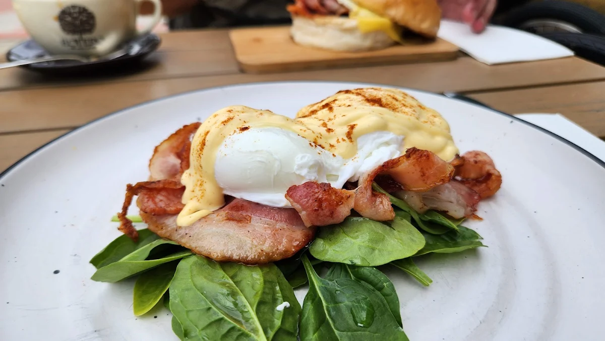 Highlights, Pinewood Corner Cafe
