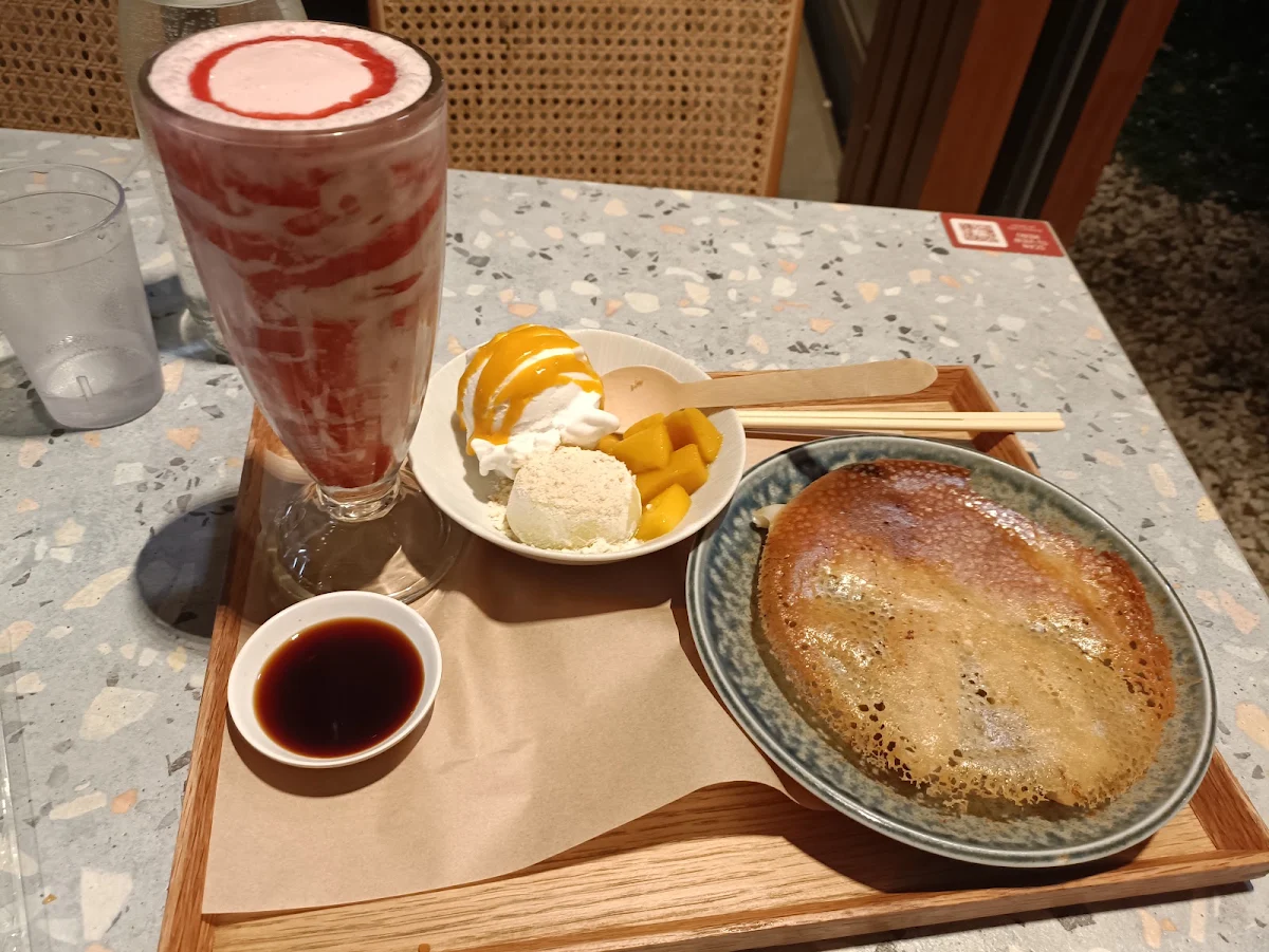Mango Mochi Ice Cream Strawberry Shake Gyoza