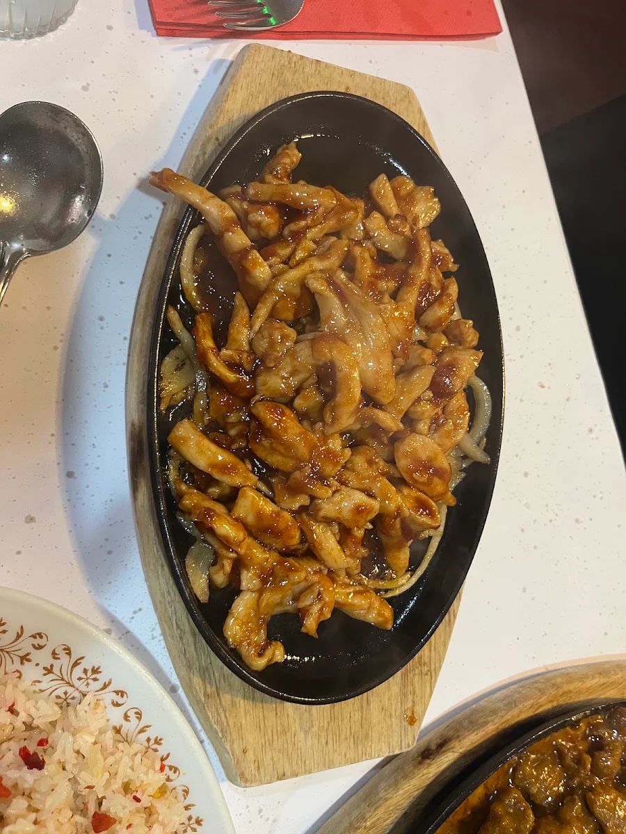 Sizzling Cantonese Chicken
