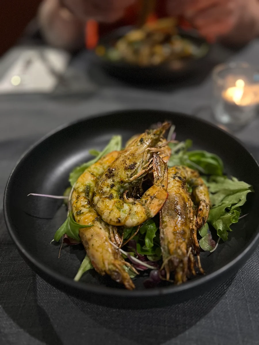 Highlights, Signature Restaurant