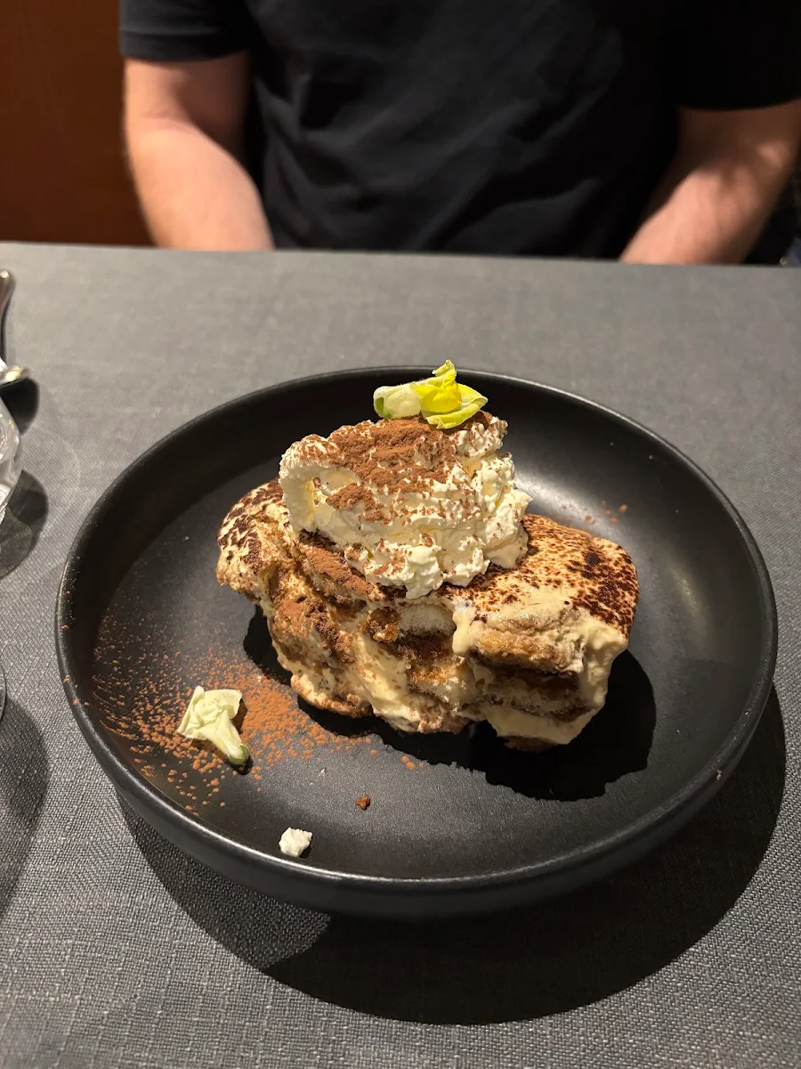 Highlights, Signature Restaurant