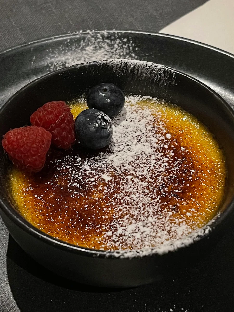 Highlights, Signature Restaurant