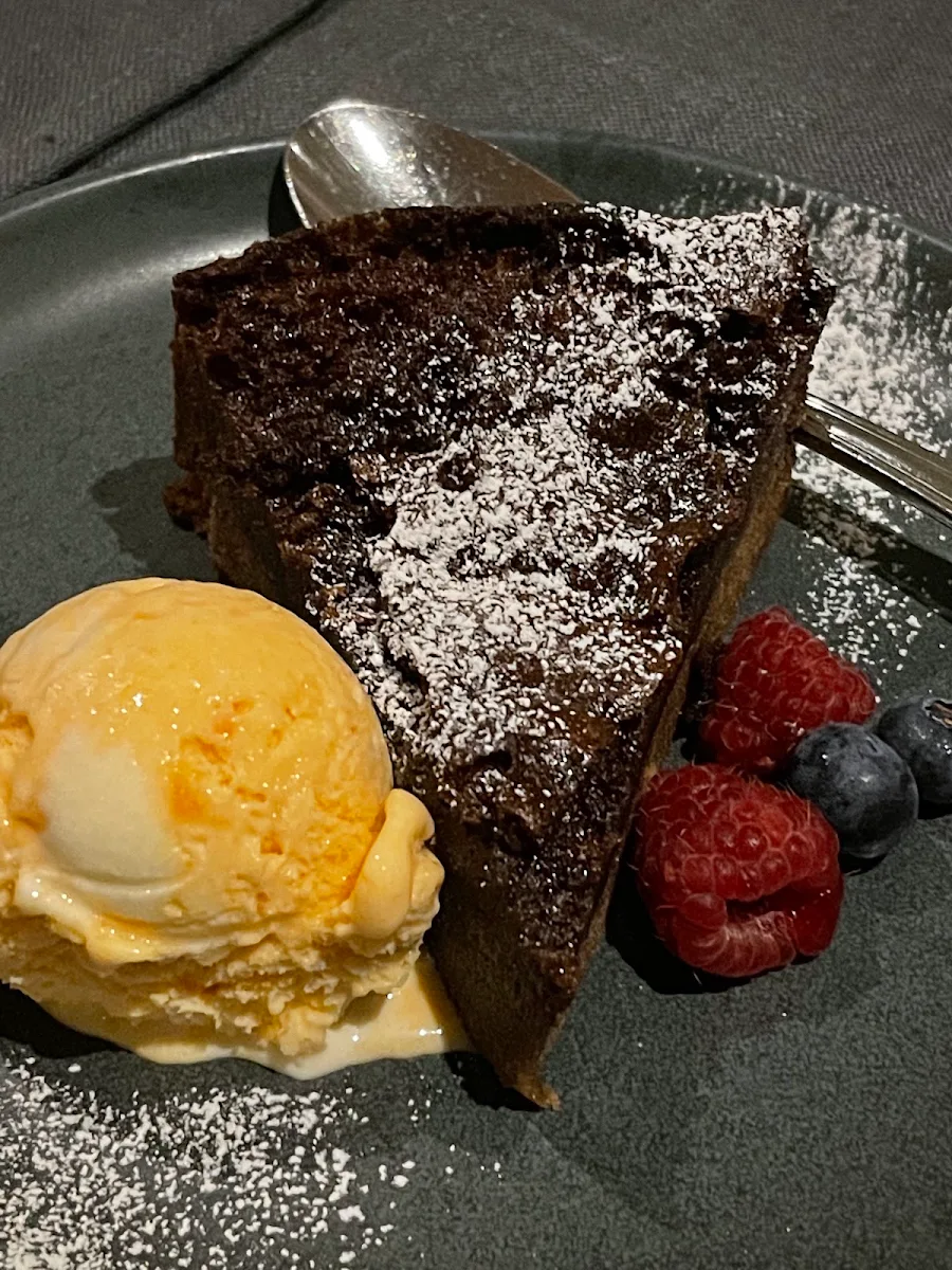 Highlights, Signature Restaurant