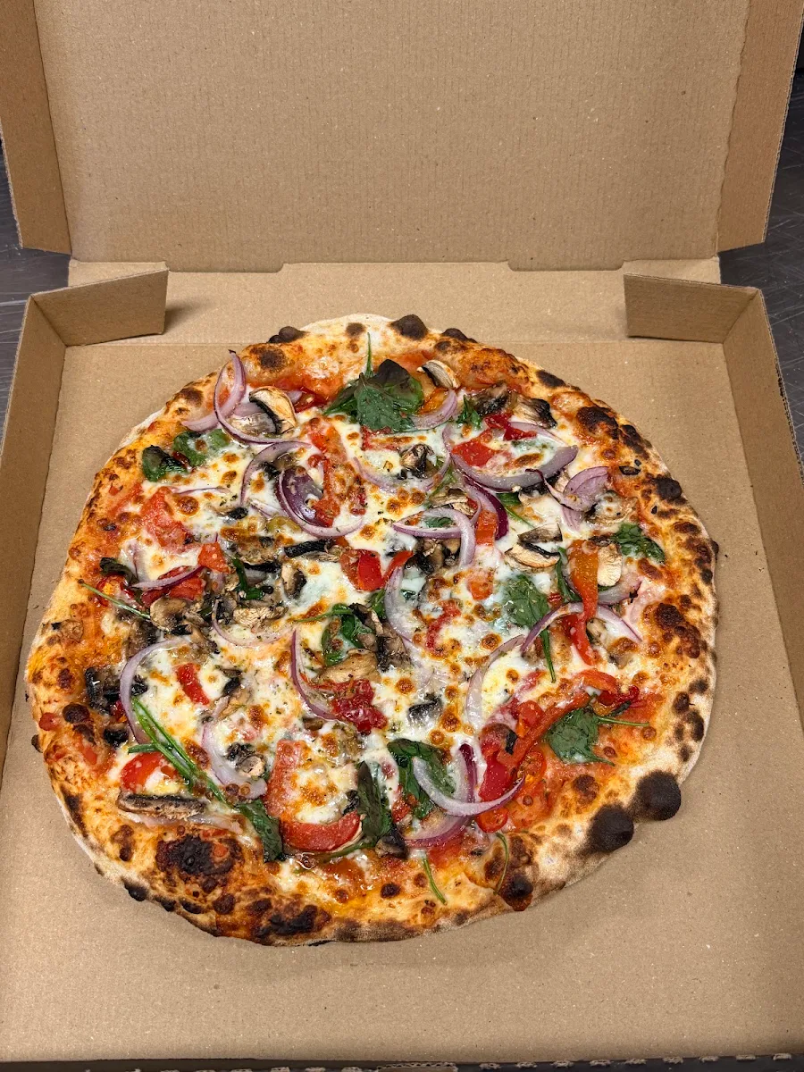 Highlights, Solo Hill Pizza