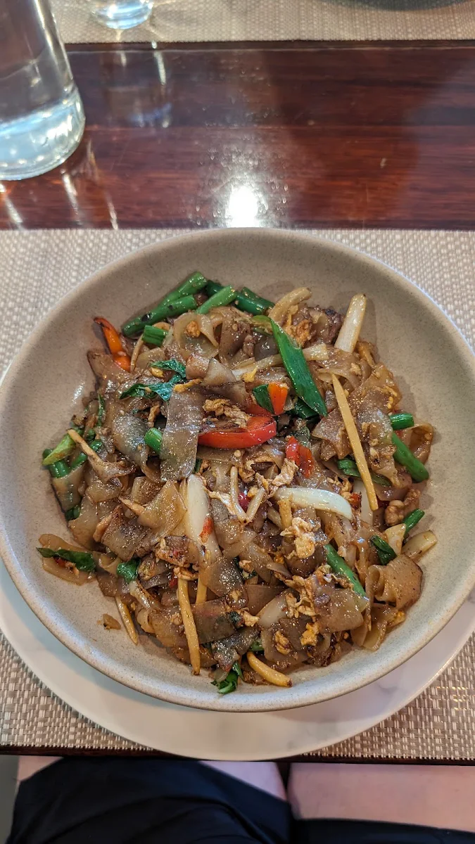 Pad Kee - Mao, Pad Thai Chisholm