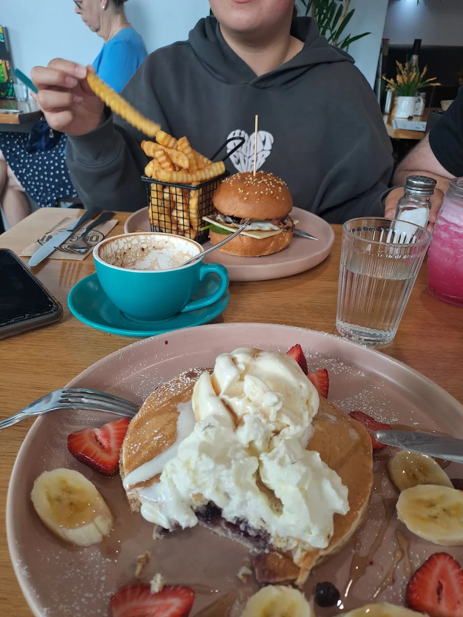 Pancakes, MoMa Social Cafe
