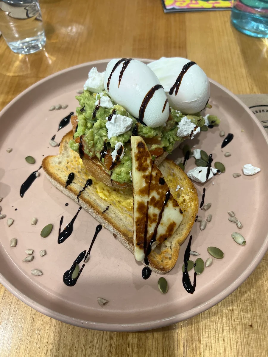 Smashed Avocado, MoMa Social Cafe