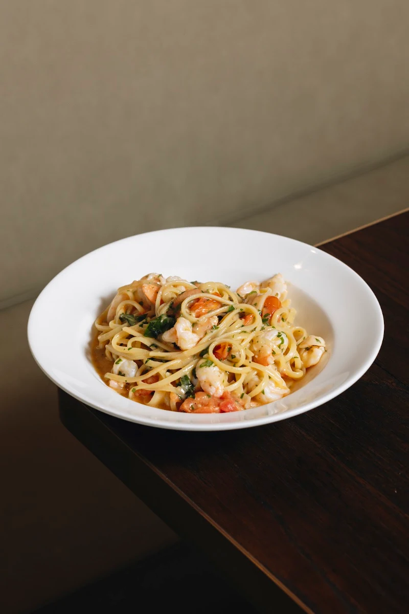 Chilli Prawn Linguine, The Del Hotel & Pub