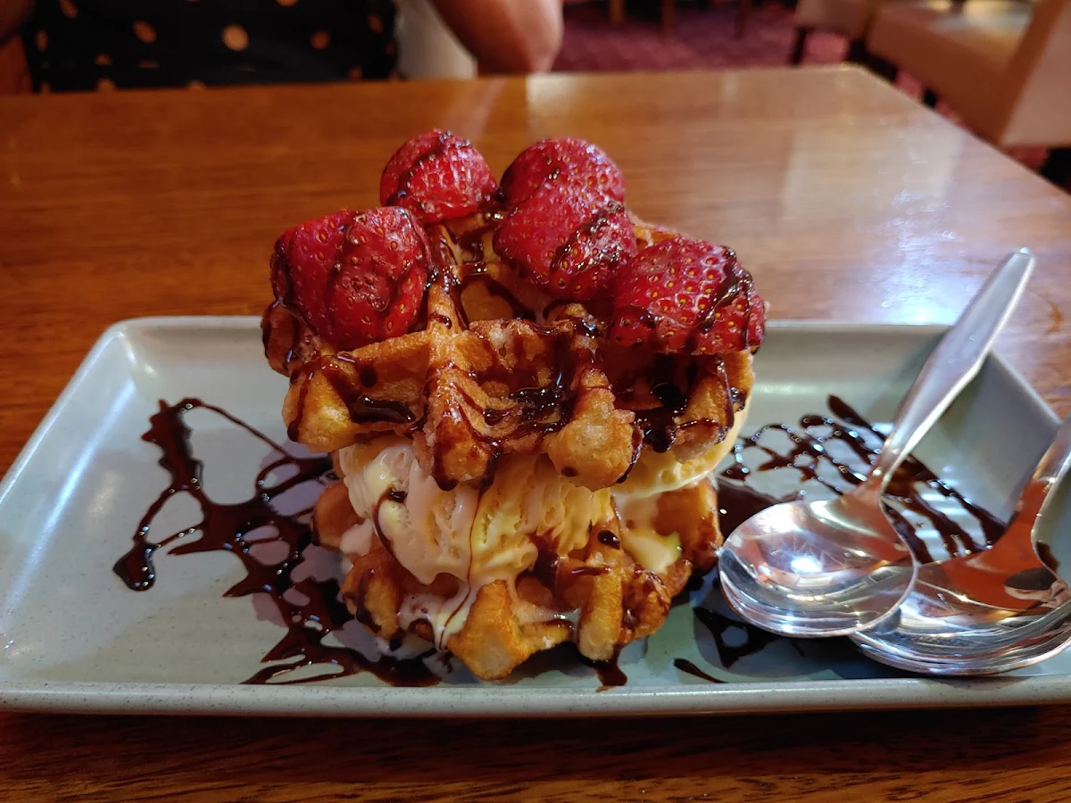Waffles, Queens Arms Hotel