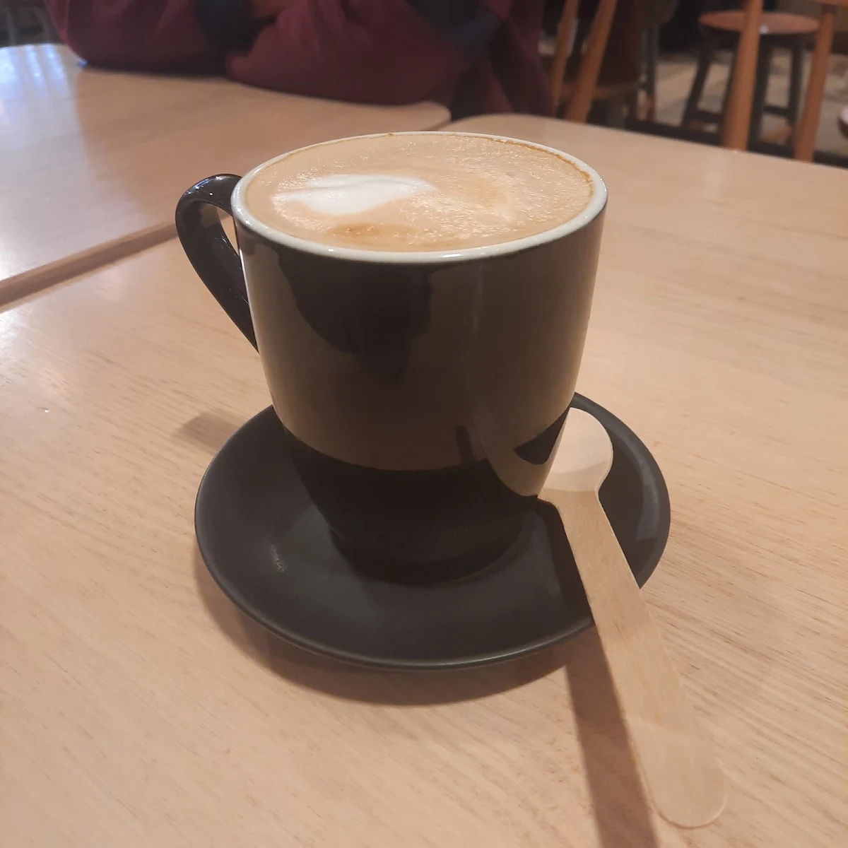 Highlights, Geo's Café