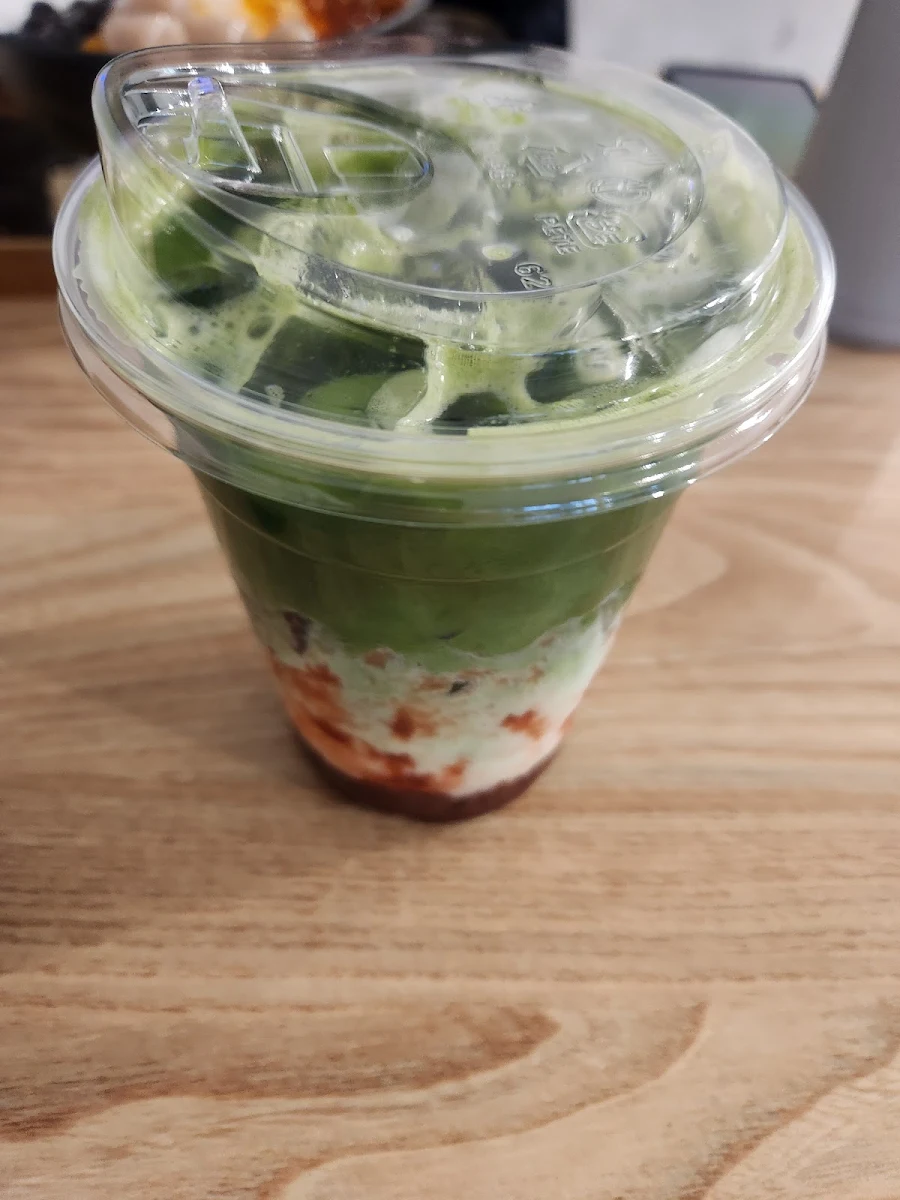 Highlights, Celsius Coffee & Dessert