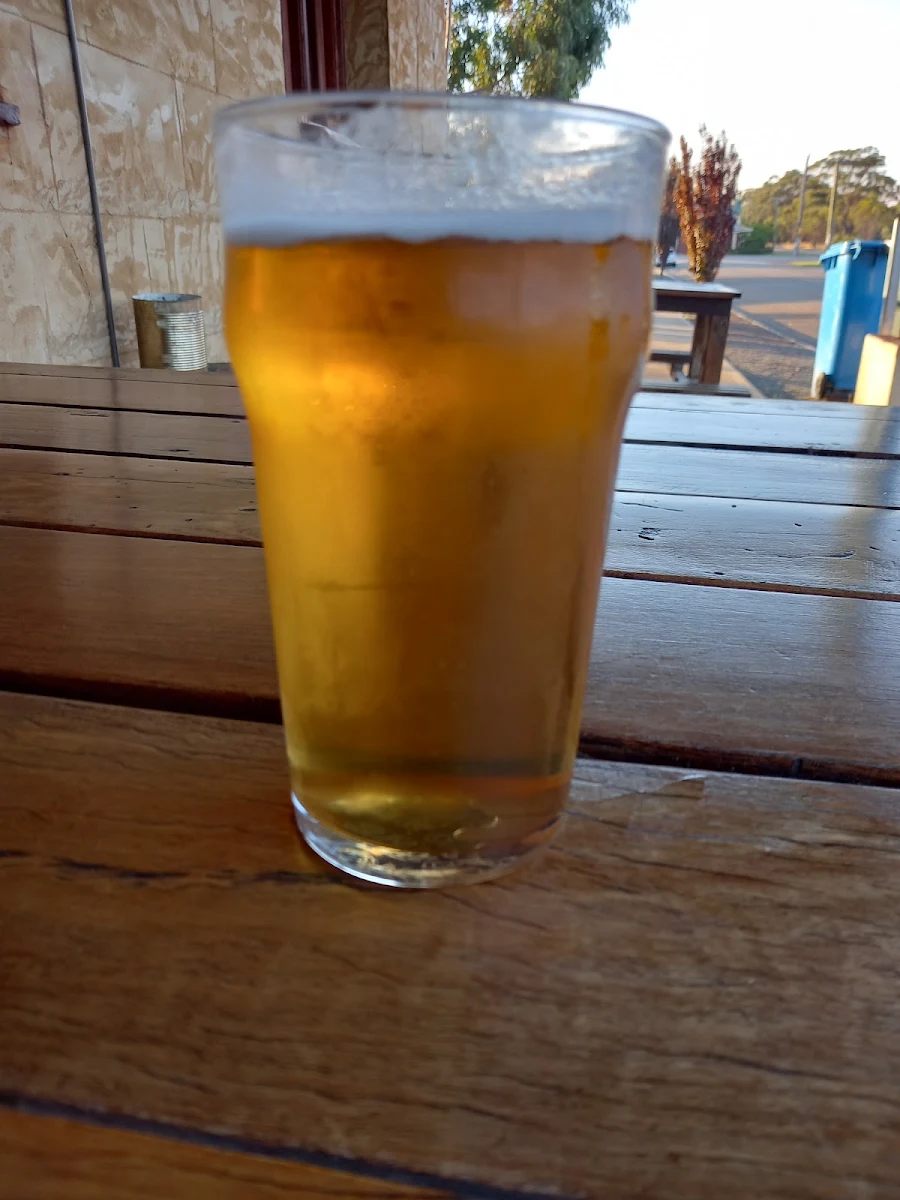 Highlights, Cuballing Tavern