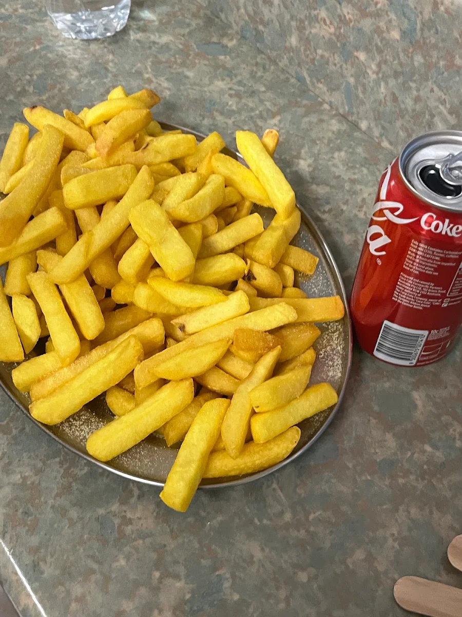Large Chips, The Fish Basket