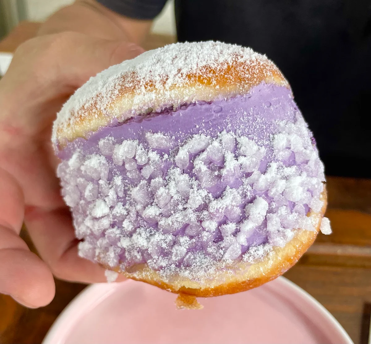 Cream Donut, Janus Deli Molendinar