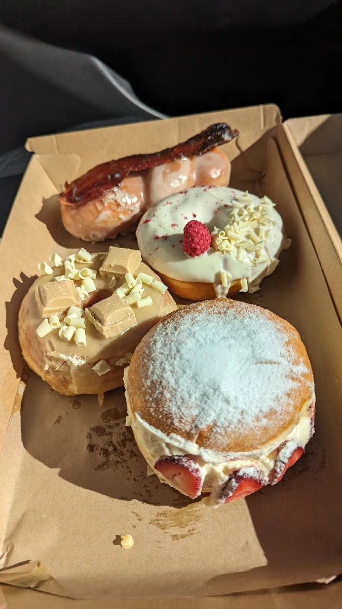 Donuts, Janus Deli Molendinar
