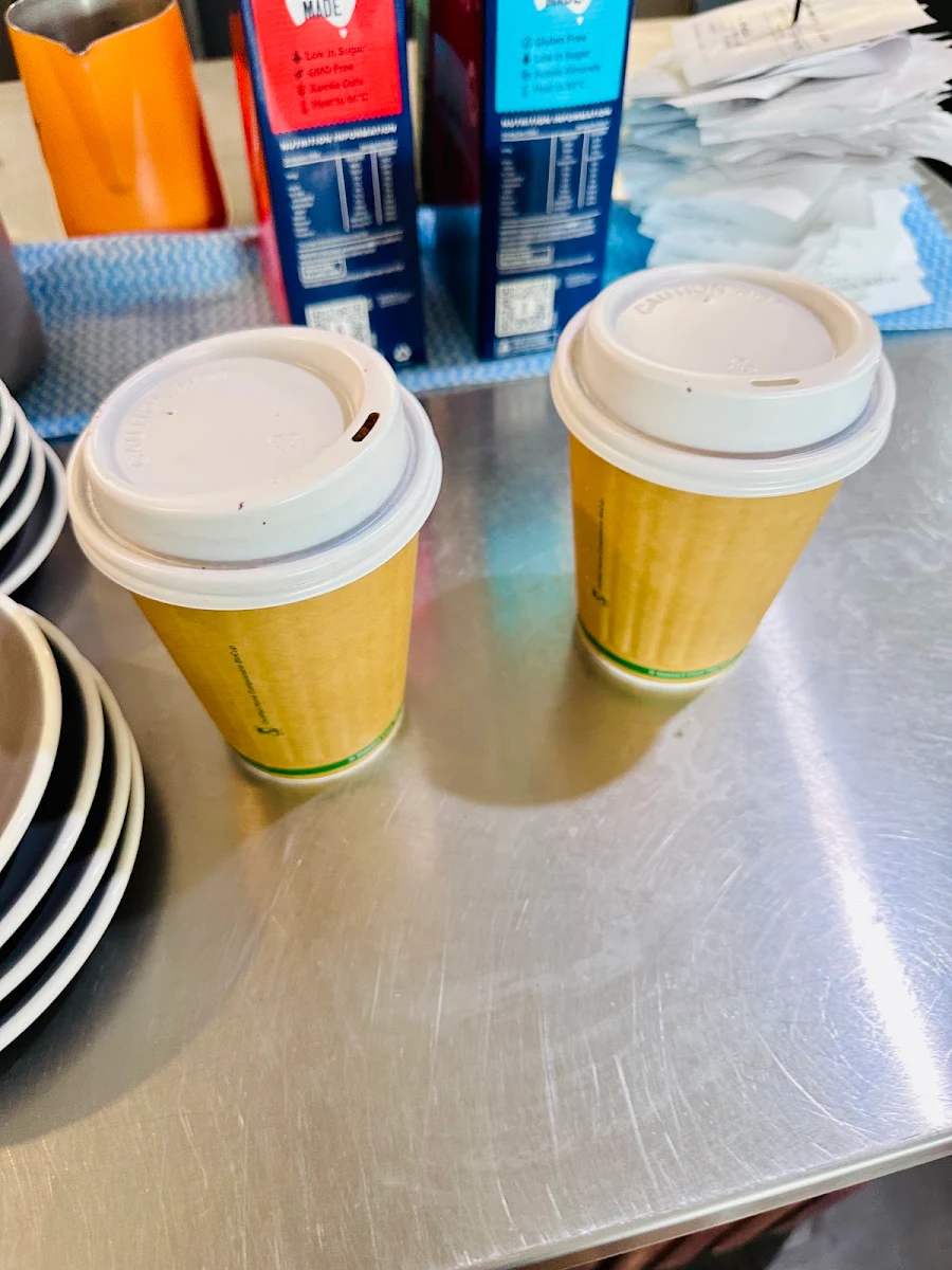 Highlights, Neck of the Woods Cafe