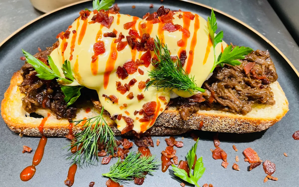 Eggs Benedict Pulled Beef