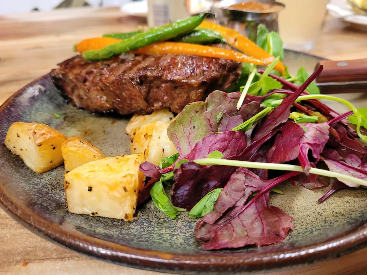 Grain Fed Black Angus 350g Sirloin