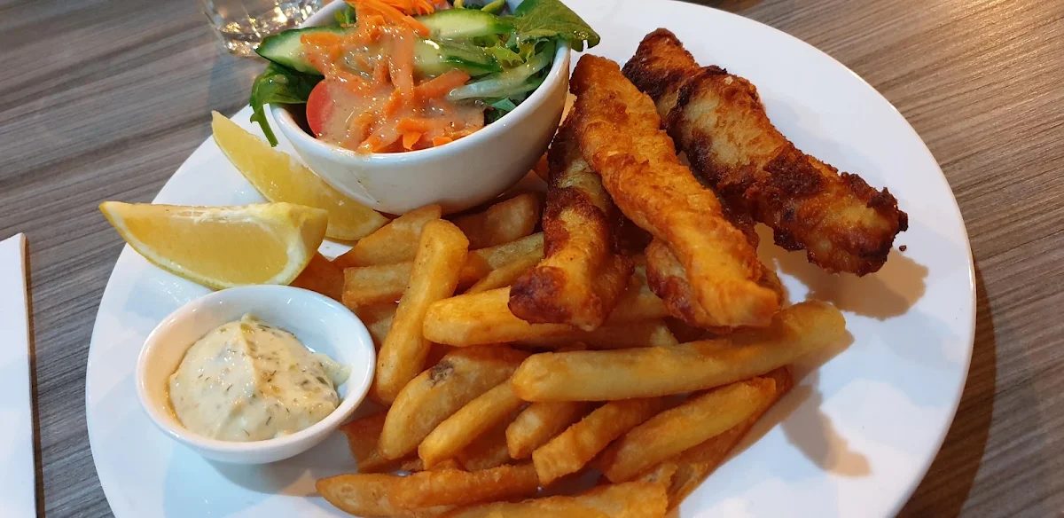 Fish and Chips, The Lilydale International