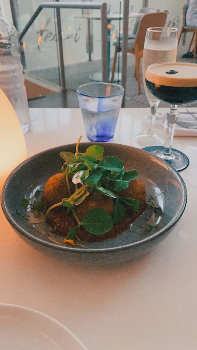 Highlights, Feast Restaurant