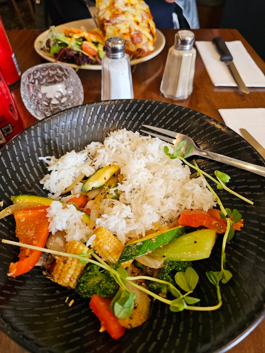 Highlights, Caledonian Hotel
