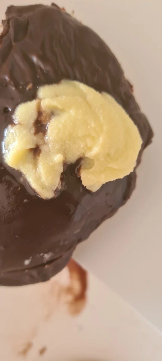 Highlights, Walker's Doughnuts Watergardens
