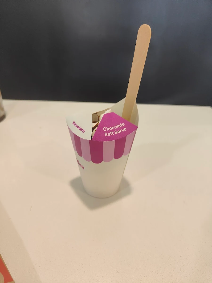 Regular Sundae, McDonald's North Ryde