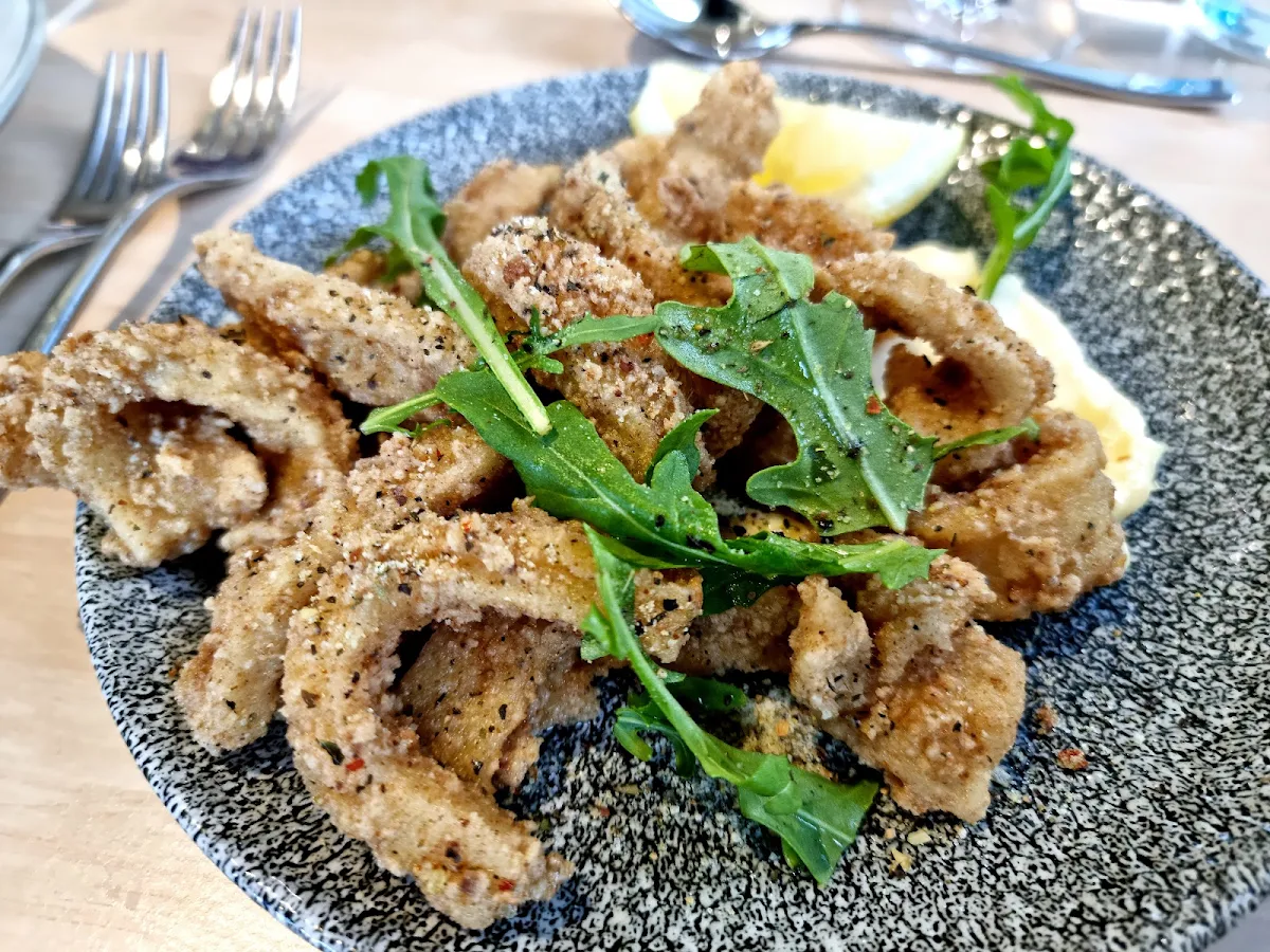 Pineapple Cut Lemon Pepper Calamari