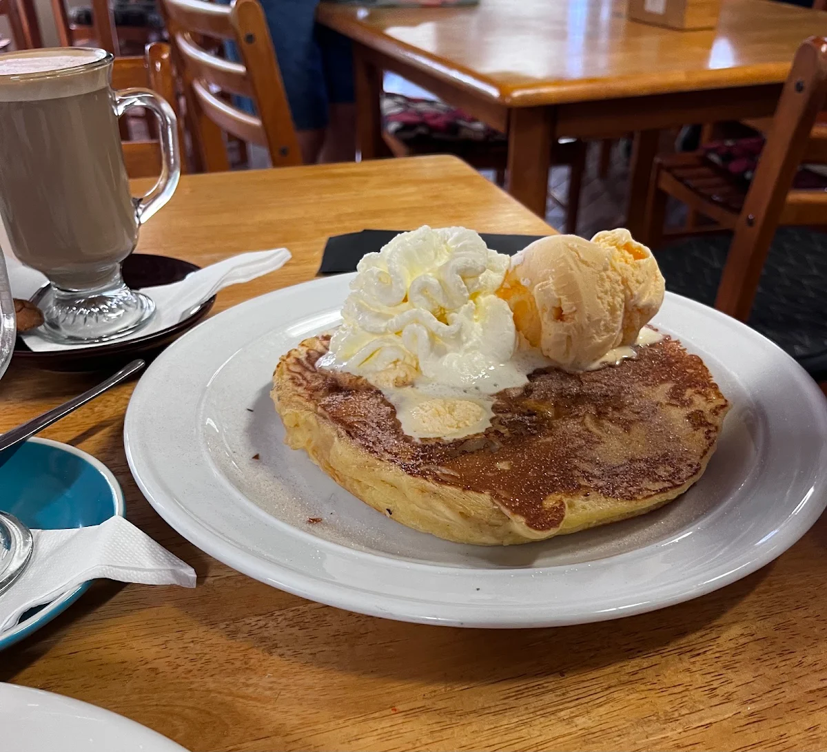 Highlights, Big Oma’s Coffee House