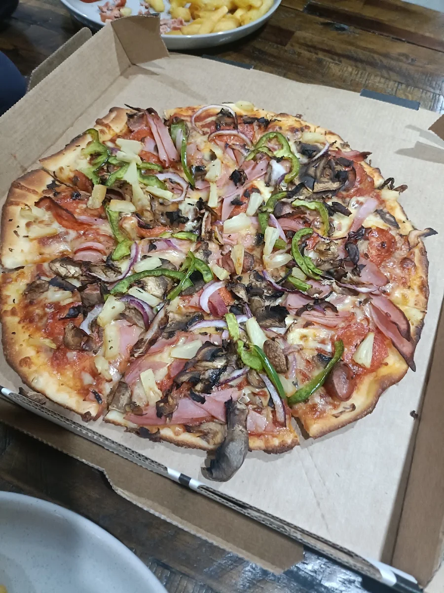 Highlights, Pete's Pizza