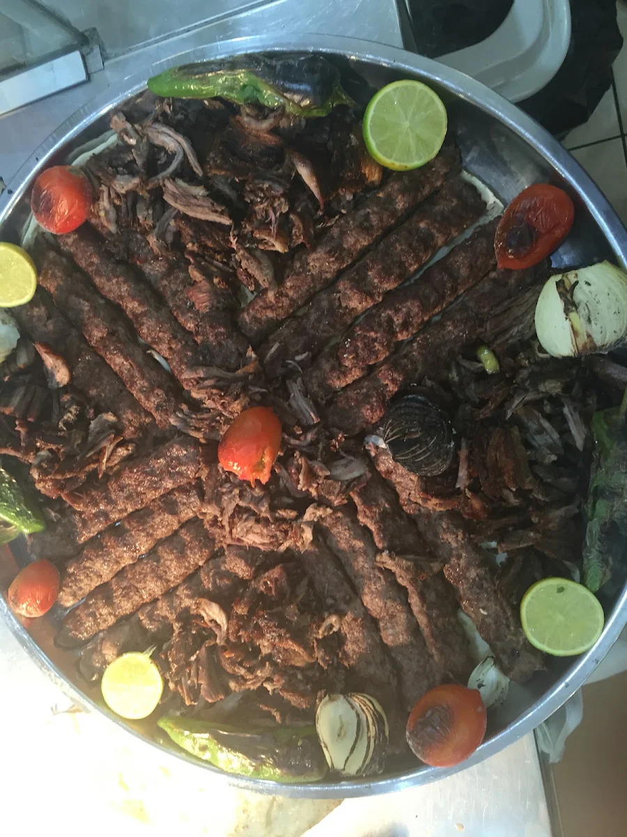 Highlights, Al Awael Restaurant