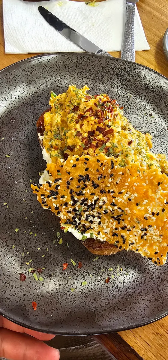 Chilli Scrambled Eggs