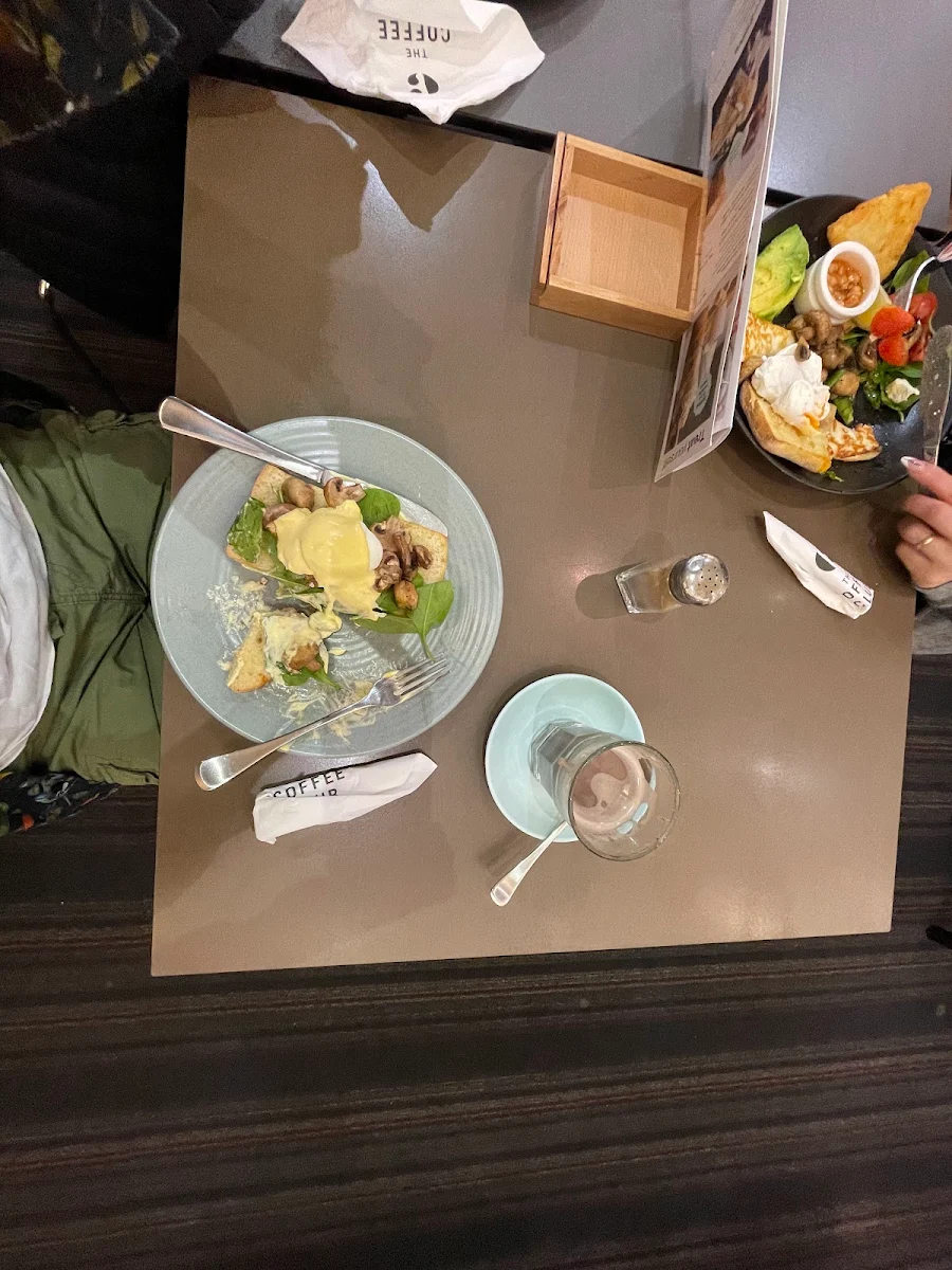 Eggs Hollandaise, The Coffee Club