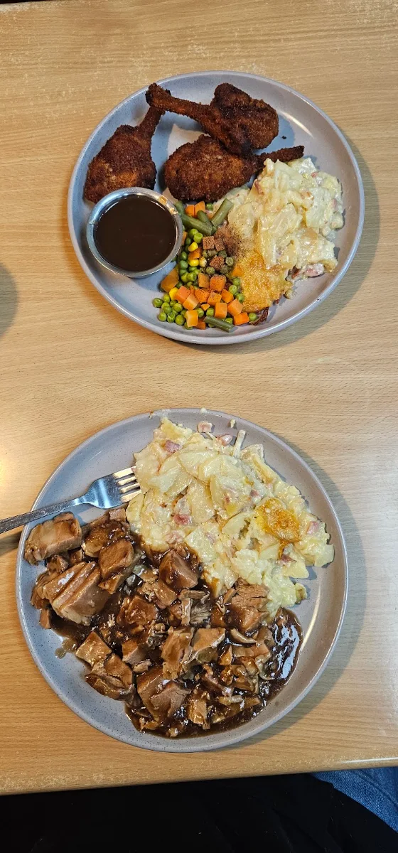 Highlights, Coolabah Tree Cafe & Restaurant