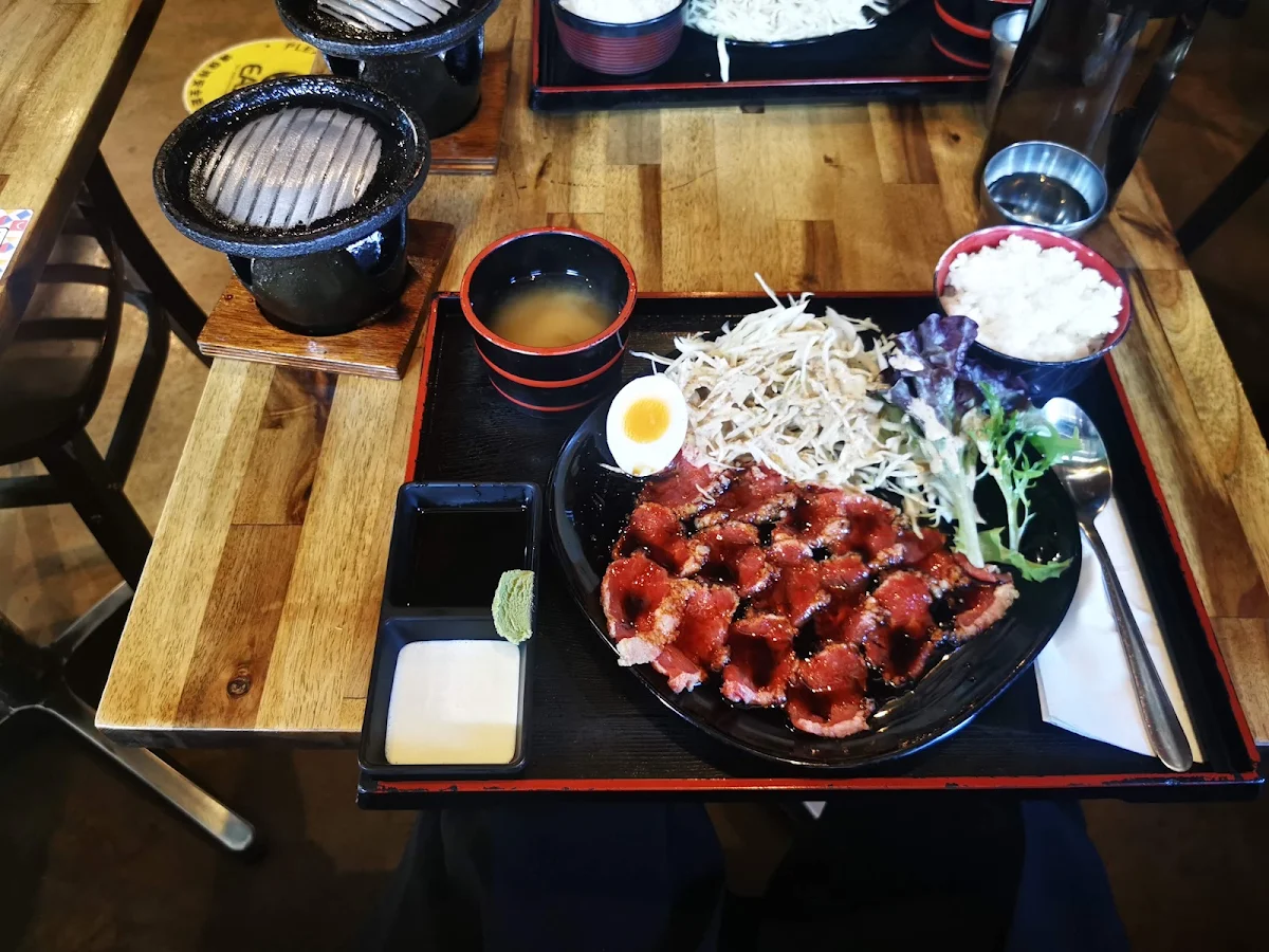 Highlights, Mr & Mrs Banhmi
