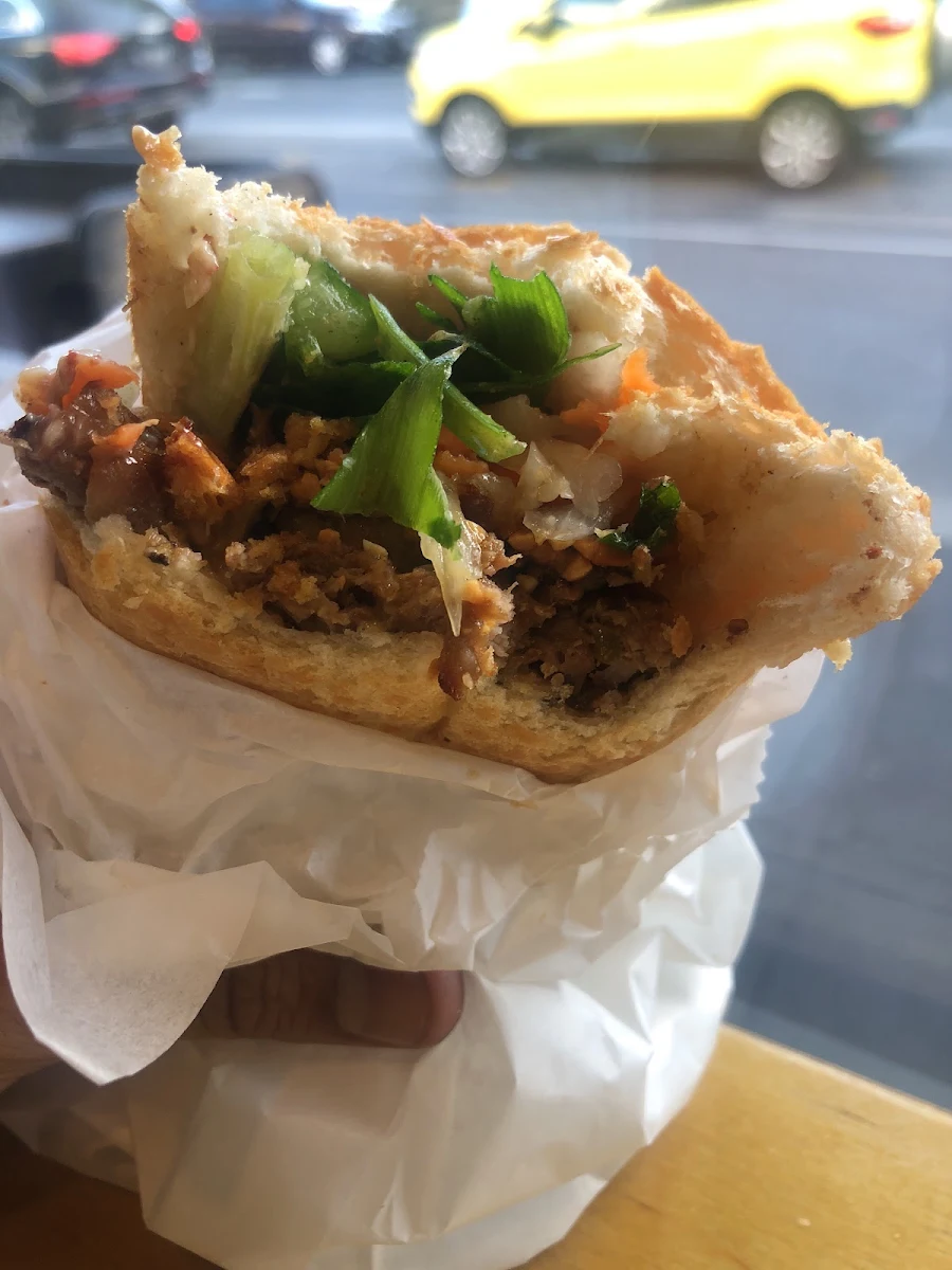 Highlights, Mr & Mrs Banhmi