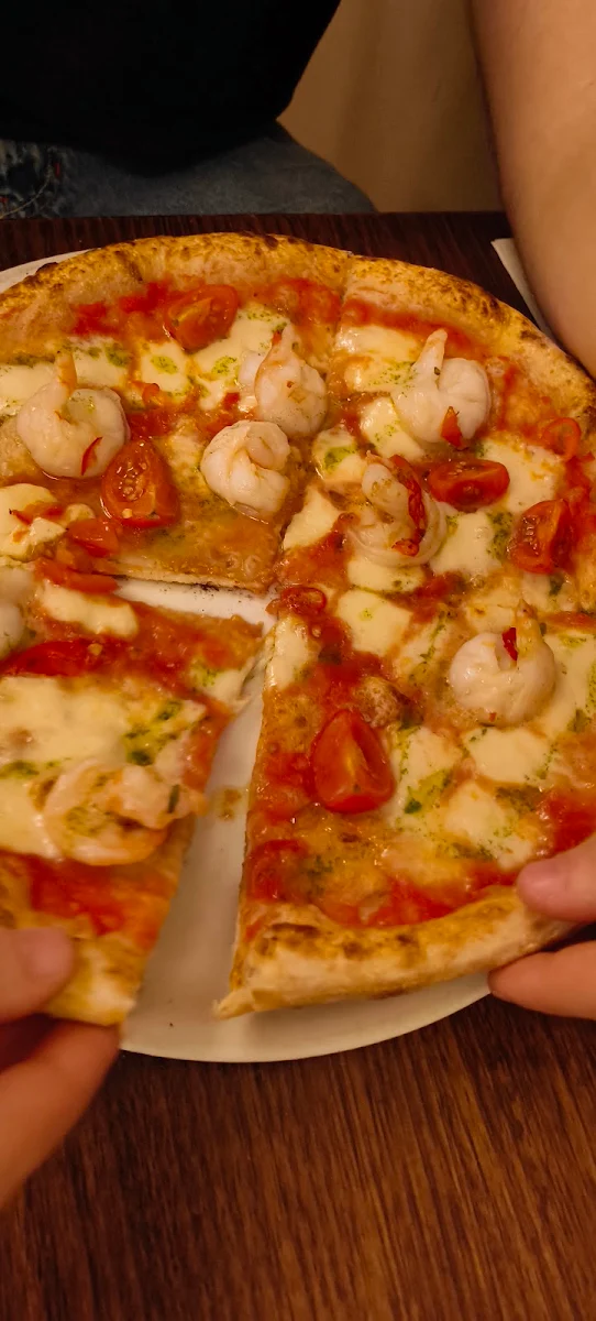 Highlights, Vacanza Pizzeria Bronte Road