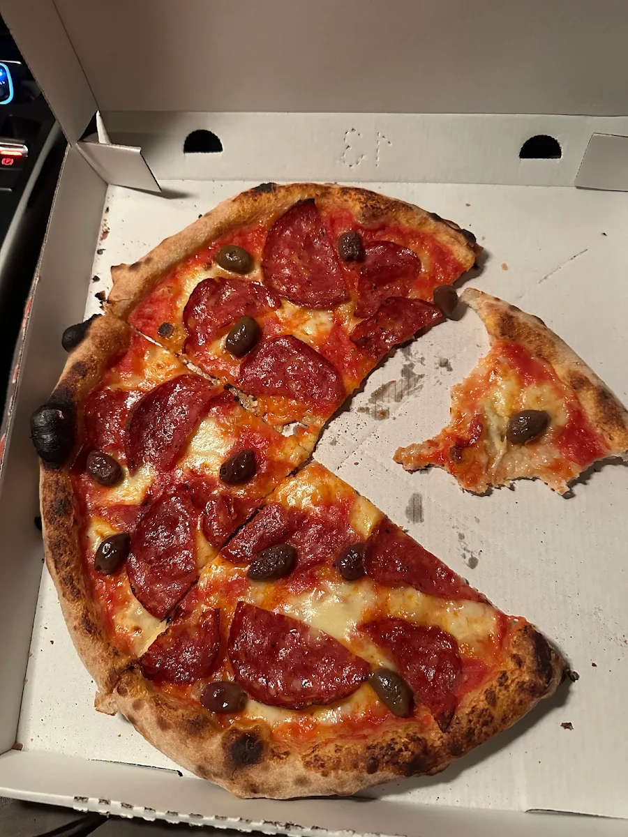 Highlights, Vacanza Pizzeria Bronte Road
