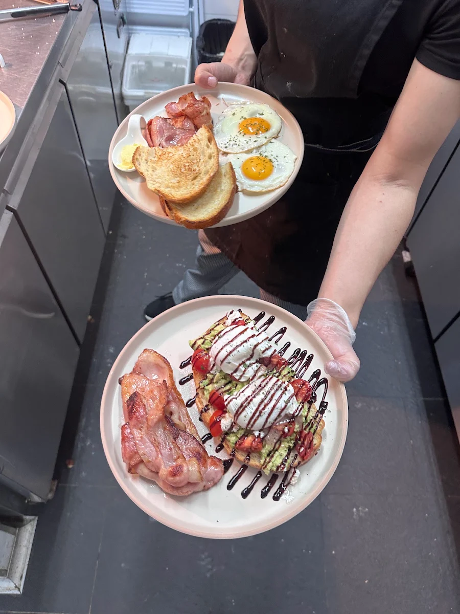 Highlights, Café Rosa