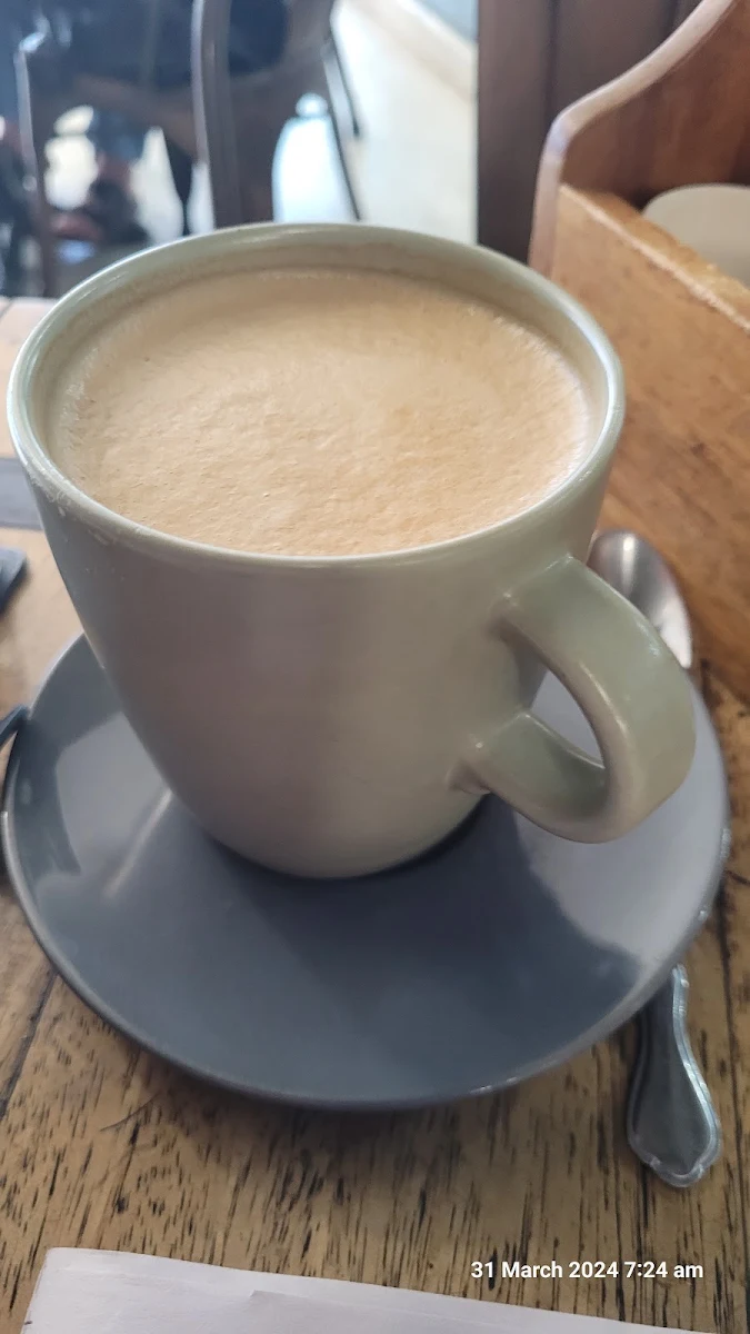 Flat White Coffee, Kefi Cafe