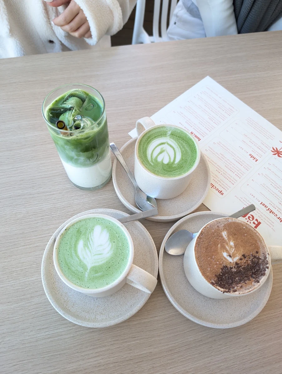 Highlights, Kefi Cafe