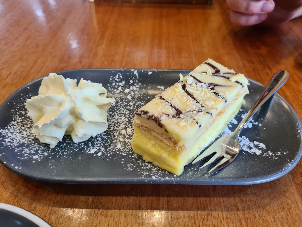 Vanilla Slice, Coffee Guru Wagga Wagga