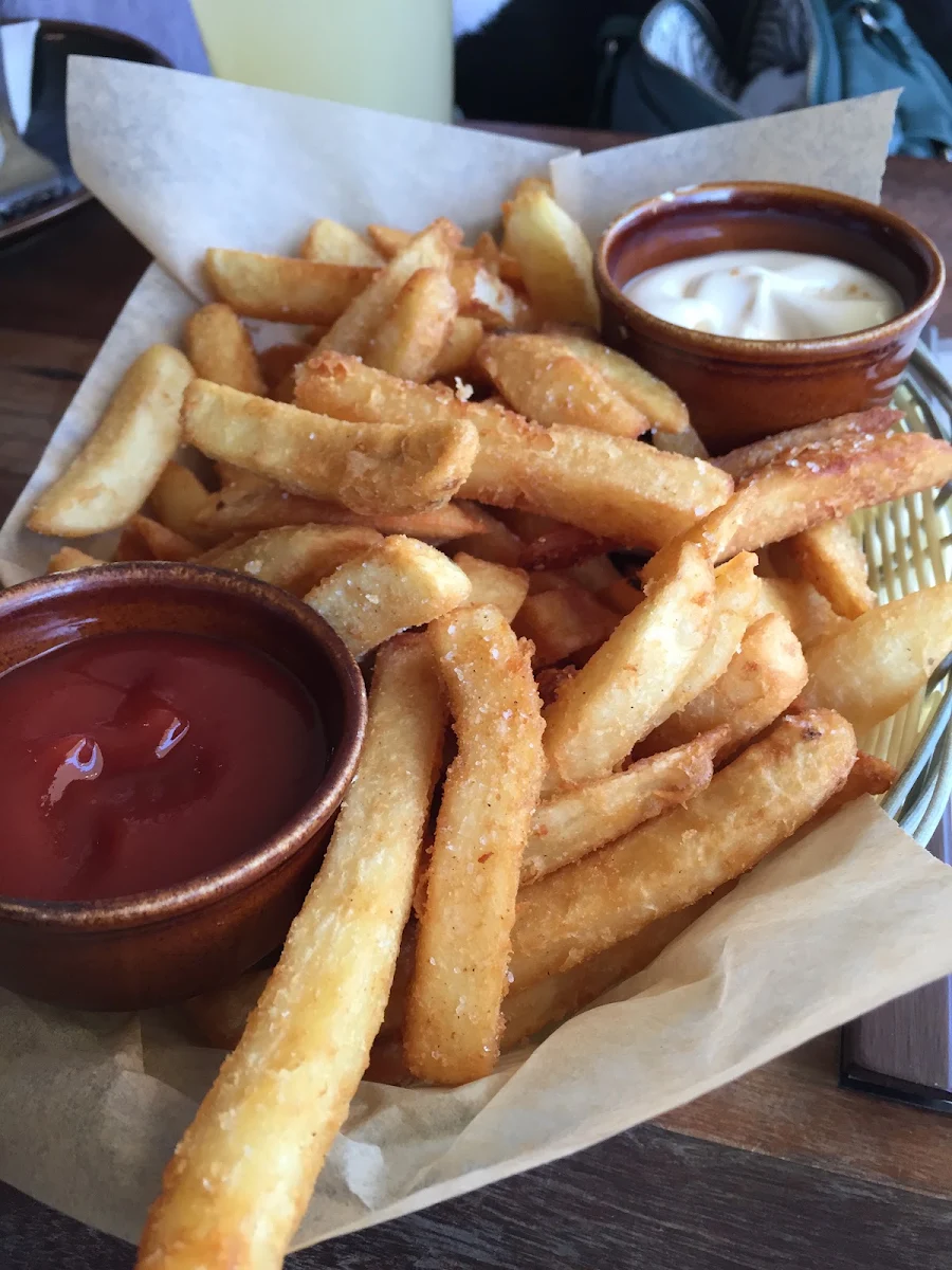 Crispy Chips, Percy Flint