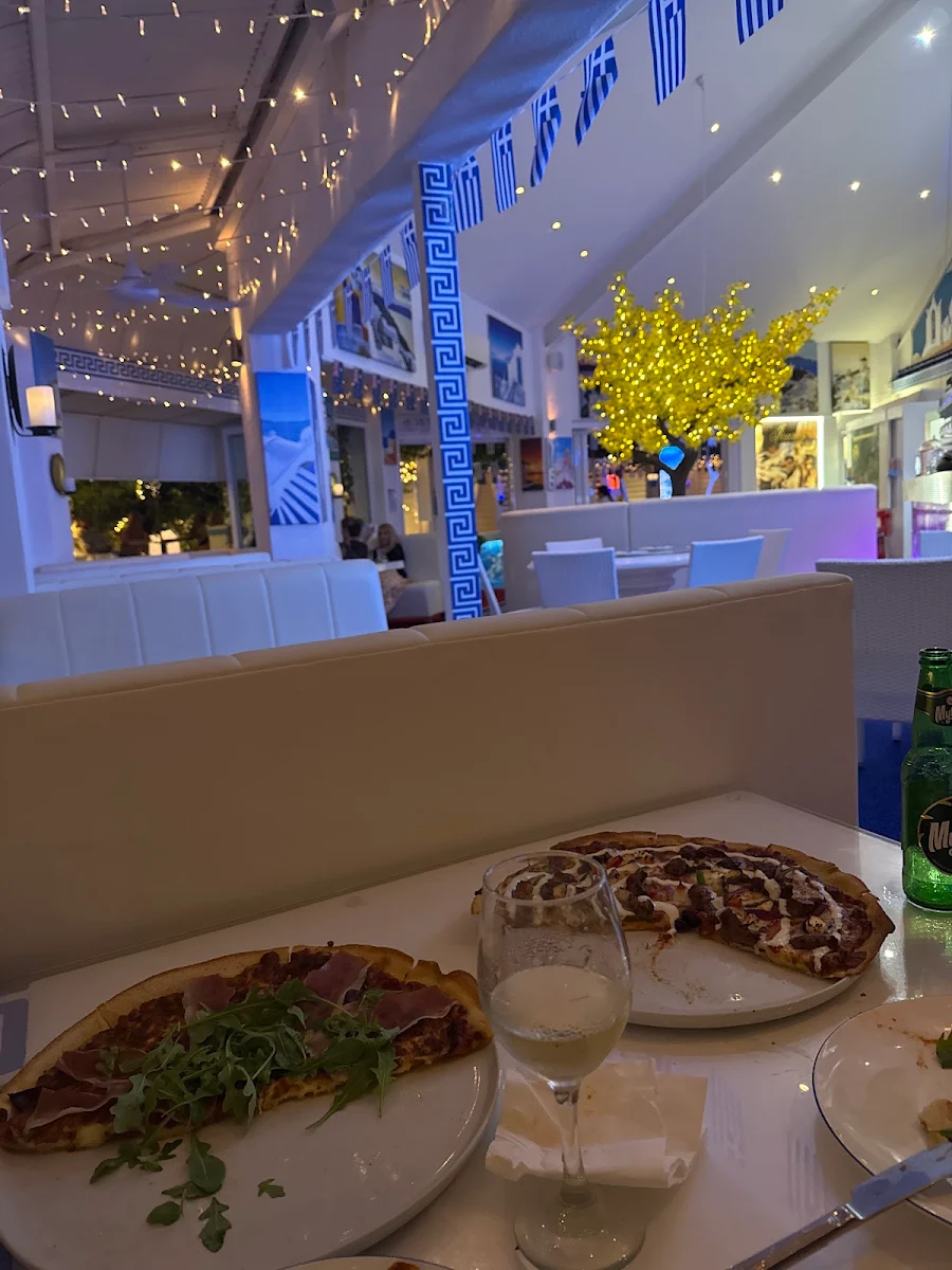Highlights, George's Pizza Wine Bar